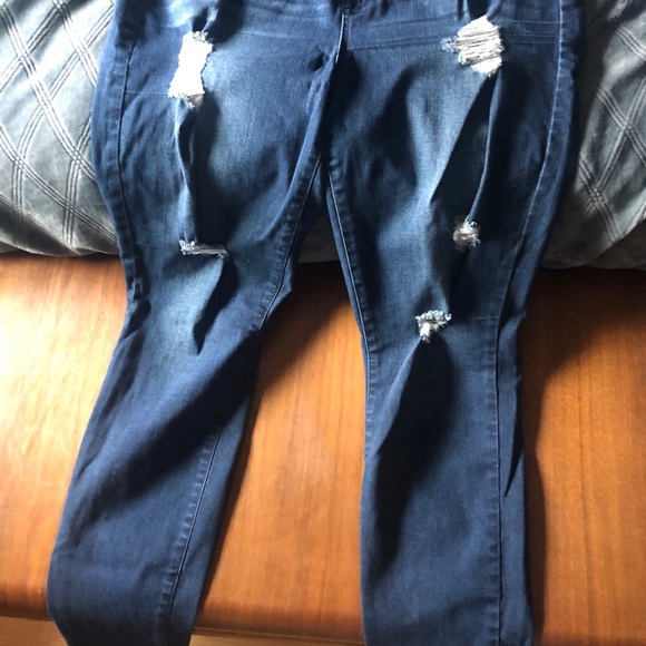 Plus size skinny jeans - Picture 2 of 2